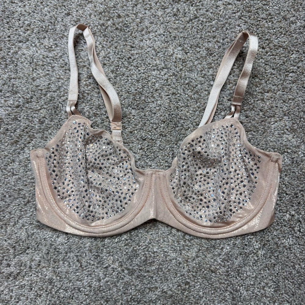 VICTORIA SECRET Crystal Shimmer Bra - Picture 2 of 5
